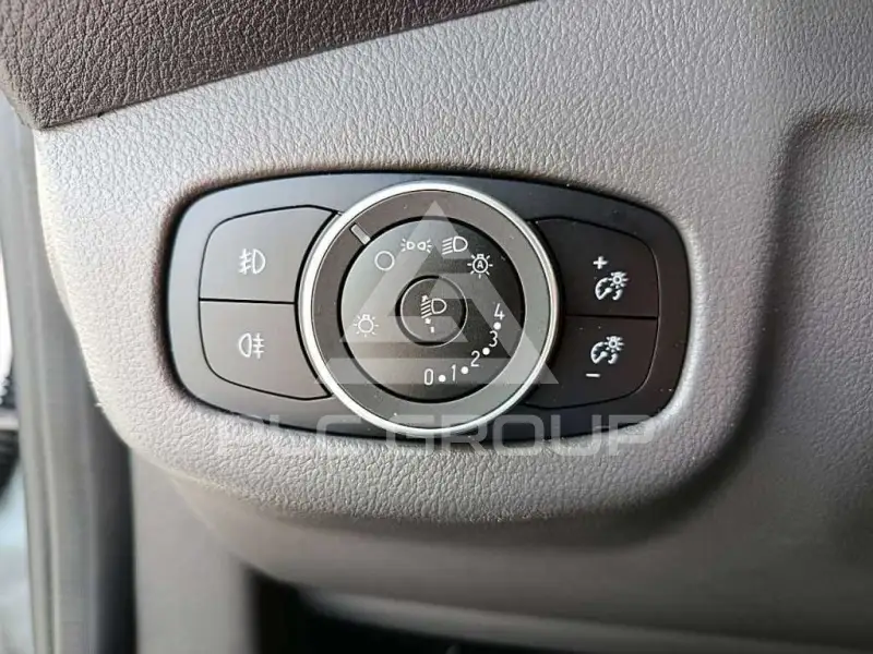 2021 Ford Tourneo
