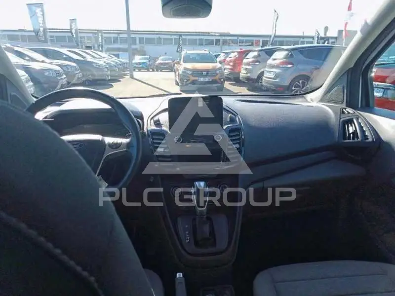 2021 Ford Tourneo