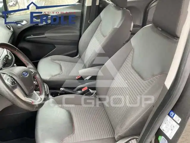 2021 Ford Tourneo