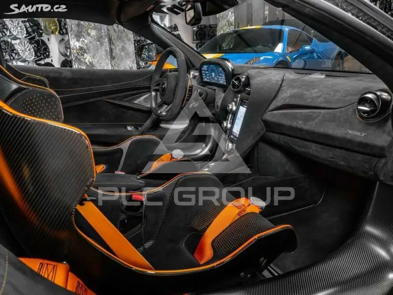 2021 McLaren 765