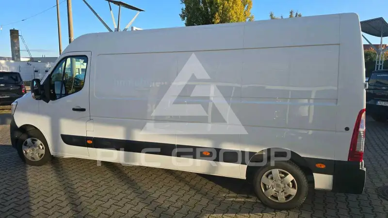 2021 Renault Master