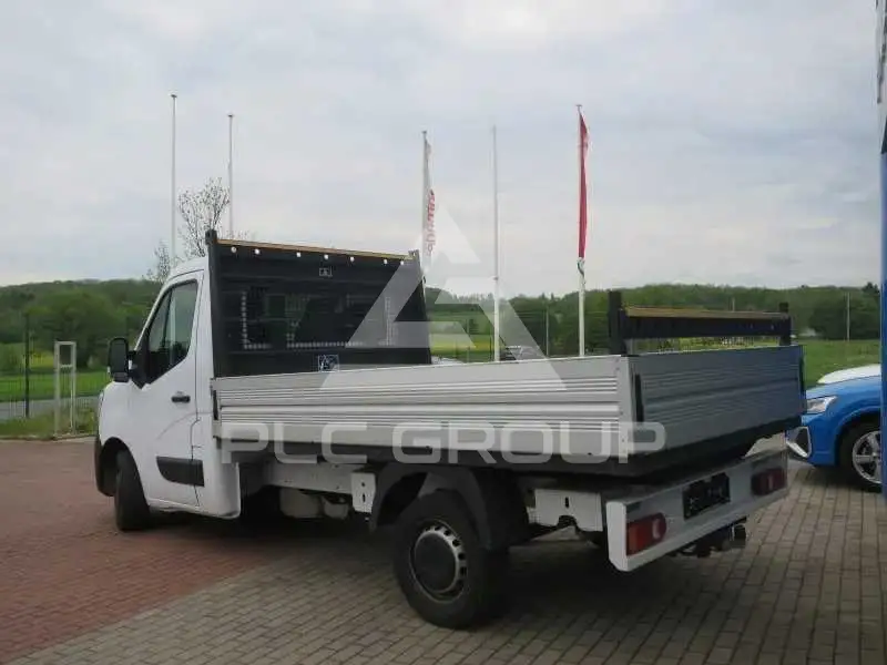 2021 Renault Master