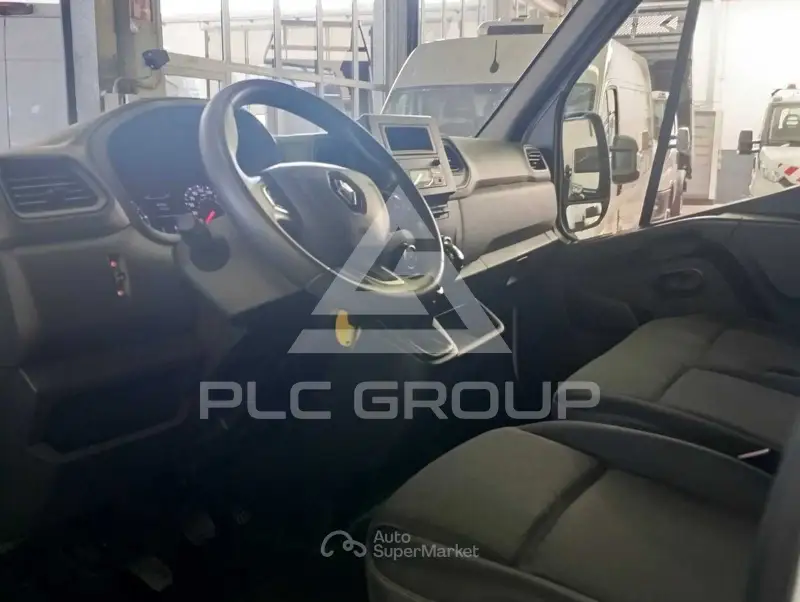 2021 Renault Master