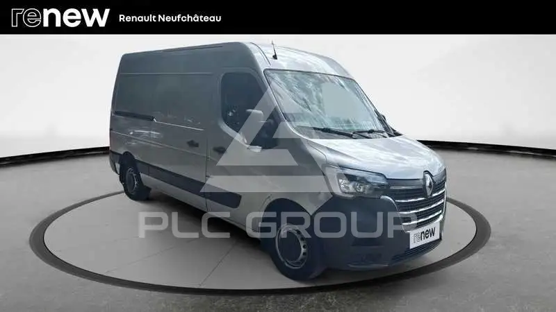 2021 Renault Master