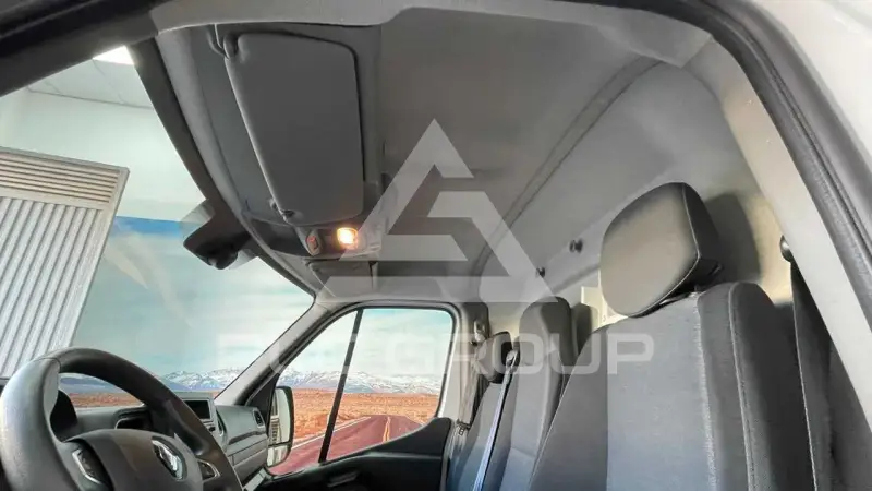 2021 Renault Master