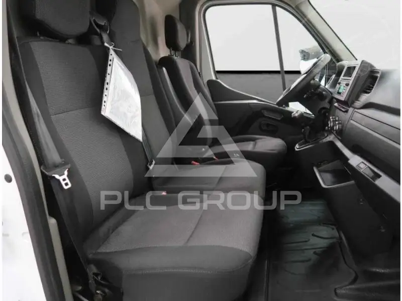 2021 Renault Master
