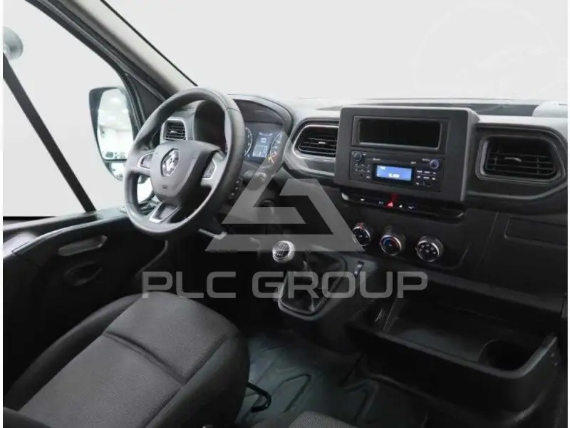 2021 Renault Master