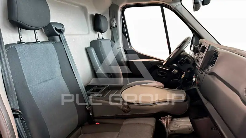 2021 Renault Master
