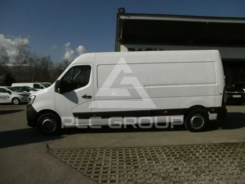 2021 Renault Master
