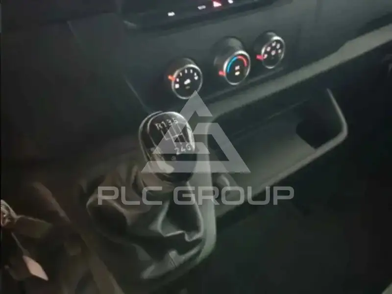 2021 Renault Master