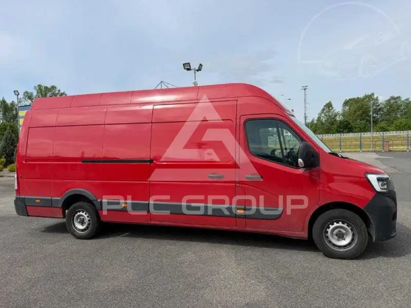 2021 Renault Master