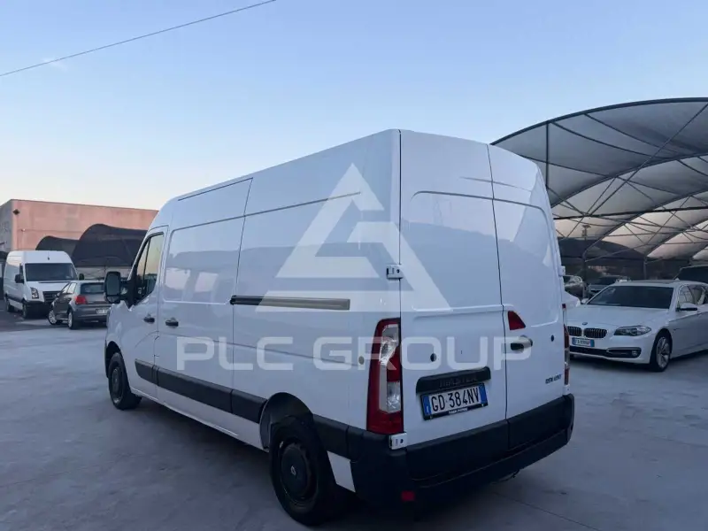 2021 Renault Master