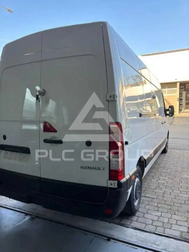 2021 Renault Master