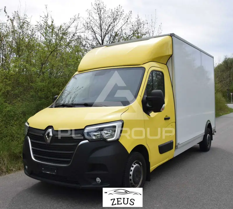 2021 Renault Master