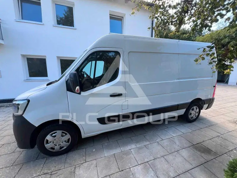 2021 Renault Master