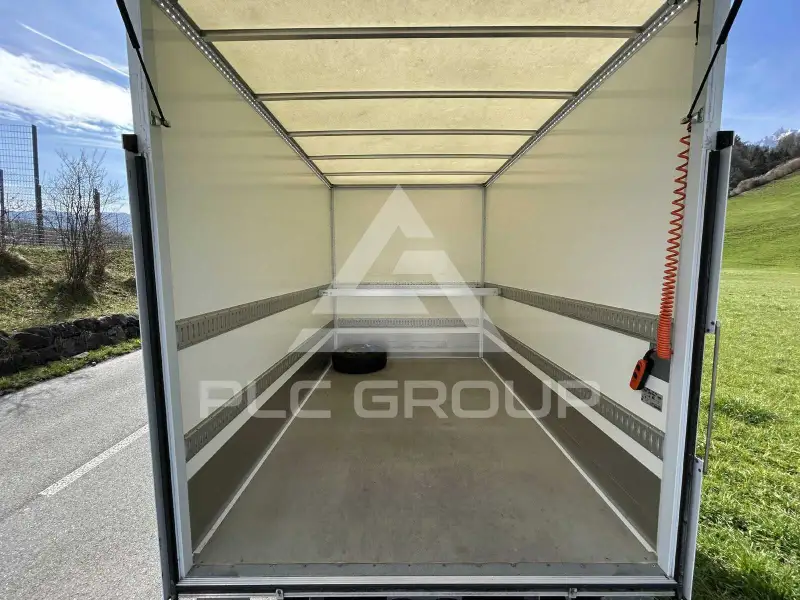 2021 Renault Master