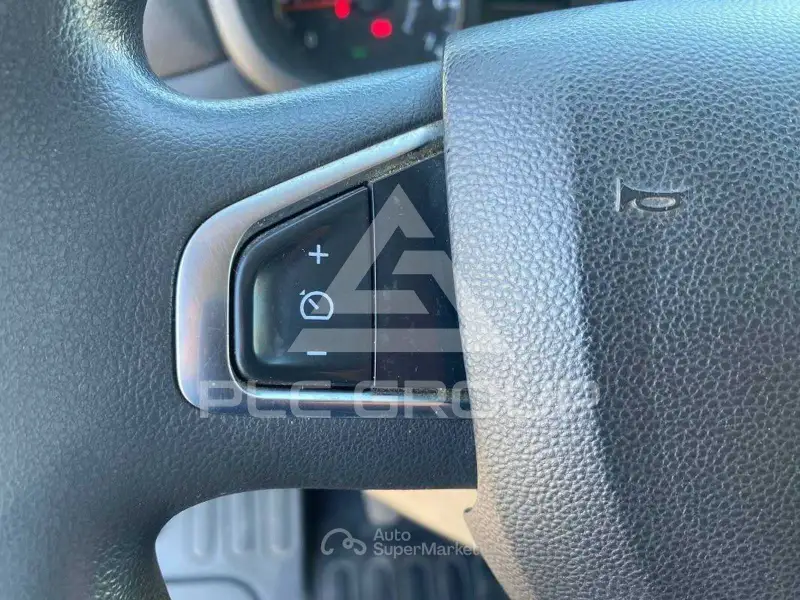 2021 Renault Master