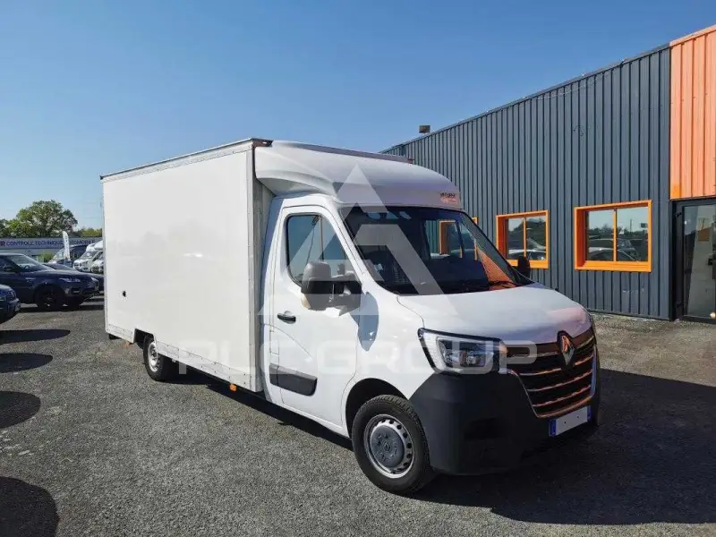 2021 Renault Master