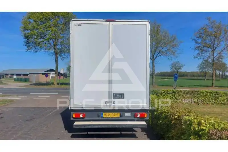 2021 Opel Movano