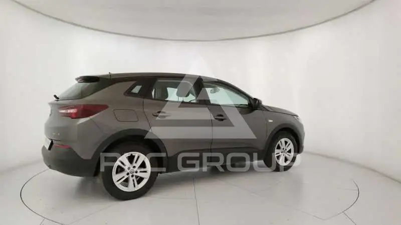 2021 Opel GrandlandX