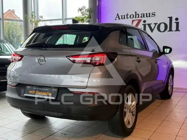 2021 Opel GrandlandX