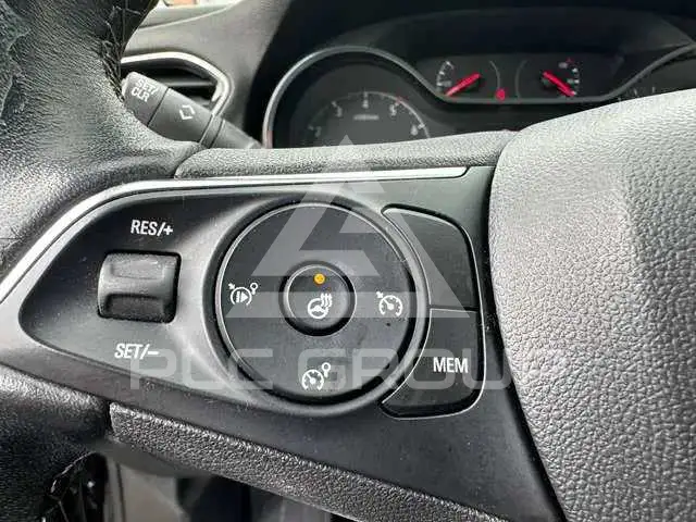 2021 Opel GrandlandX