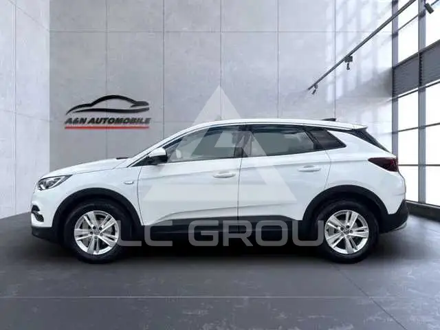 2021 Opel GrandlandX