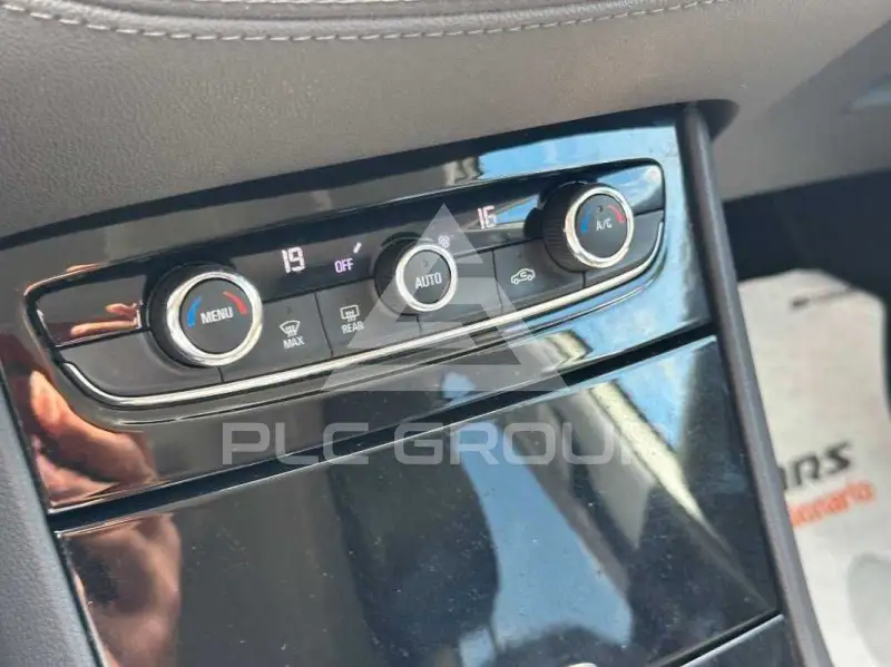 2021 Opel GrandlandX
