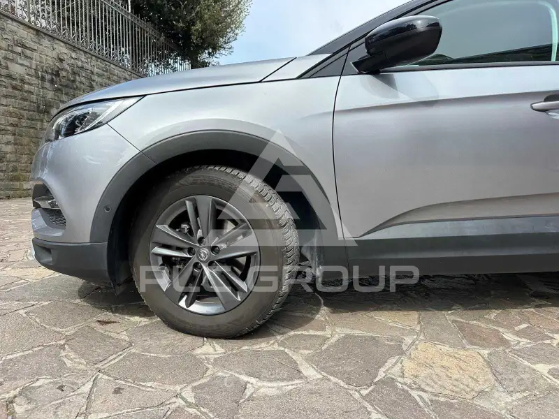 2021 Opel GrandlandX