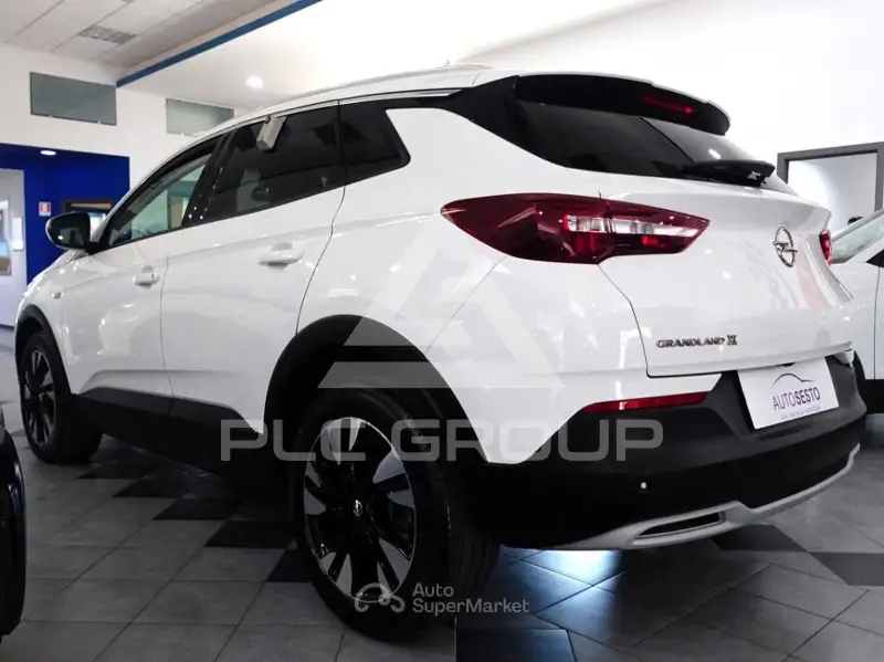 2021 Opel GrandlandX