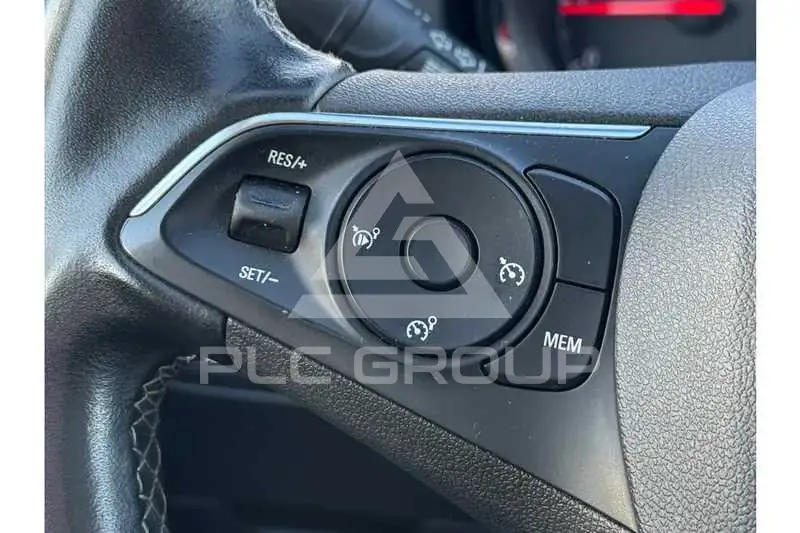 2021 Opel GrandlandX