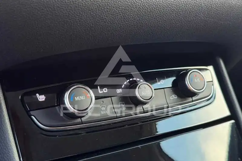 2021 Opel GrandlandX
