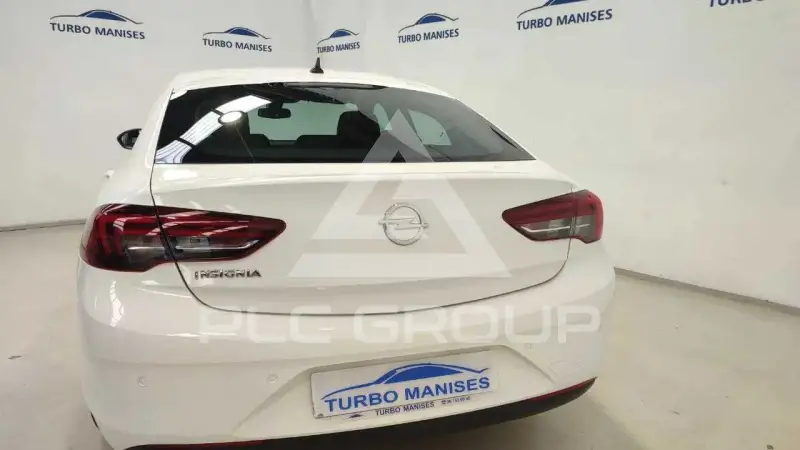 2021 Opel Insignia