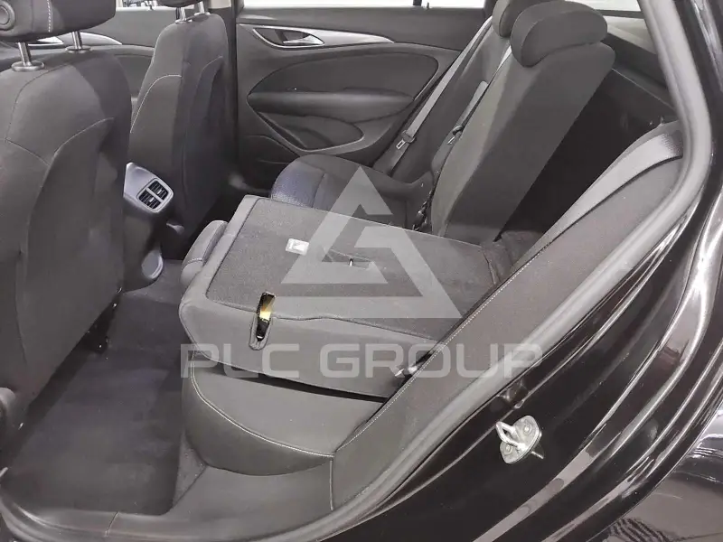 2021 Opel Insignia