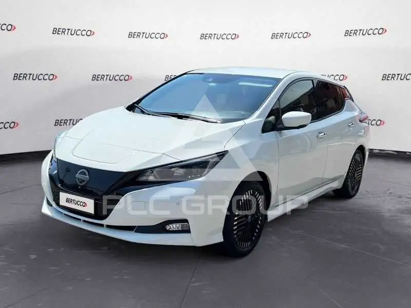 2022 Nissan LEAF