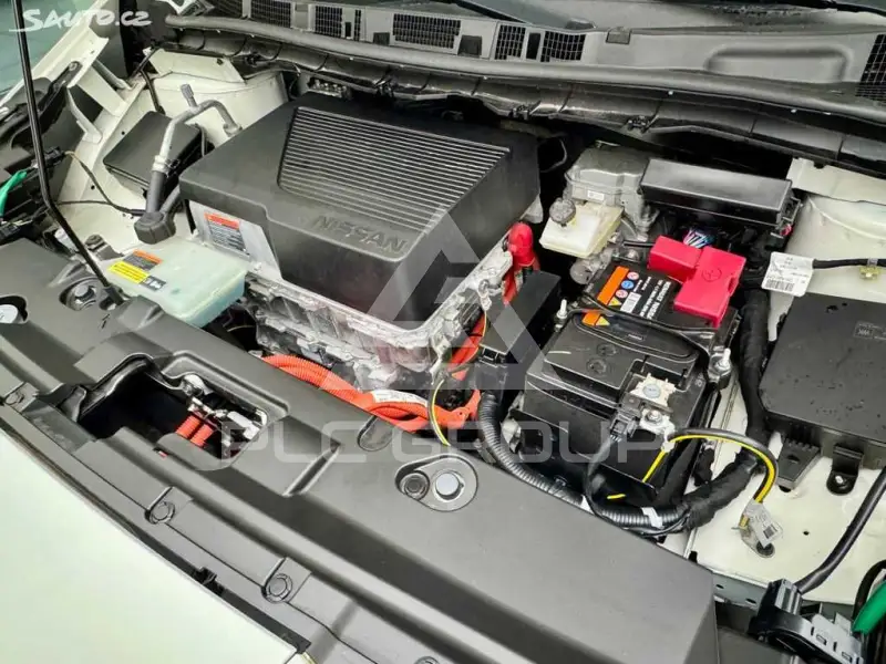 2022 Nissan LEAF