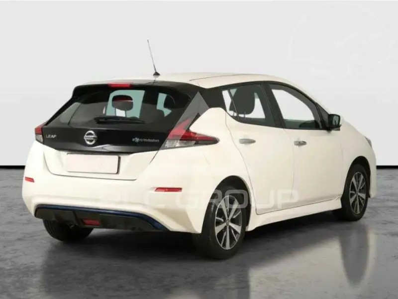 2022 Nissan LEAF