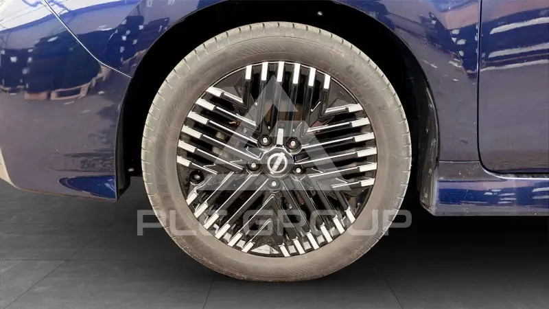 2022 Nissan LEAF