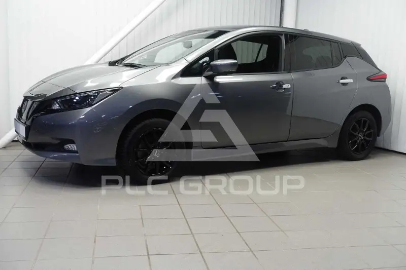 2022 Nissan LEAF