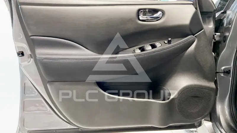 2022 Nissan LEAF