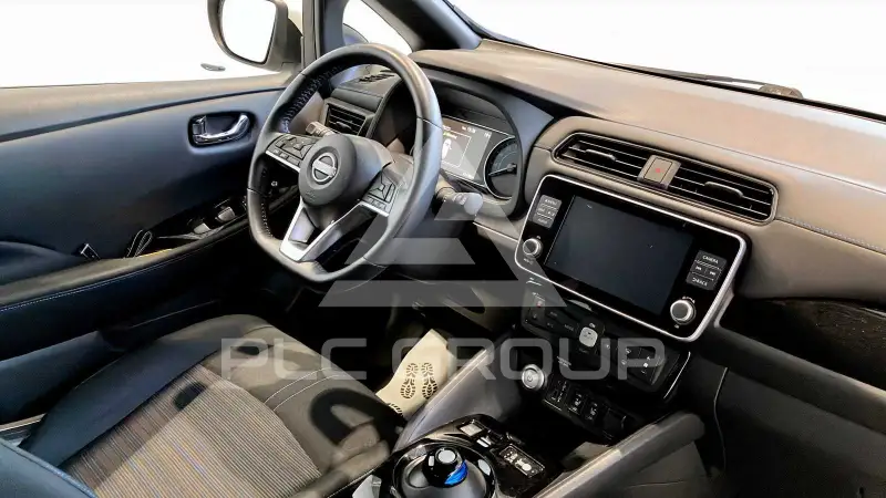 2022 Nissan LEAF