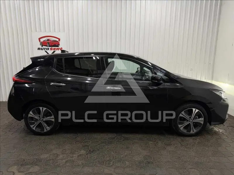 2022 Nissan LEAF