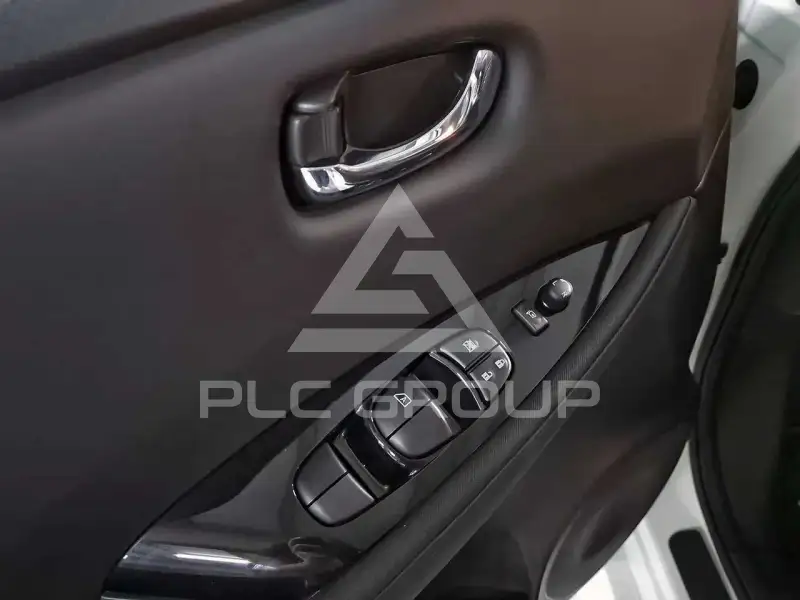 2022 Nissan LEAF