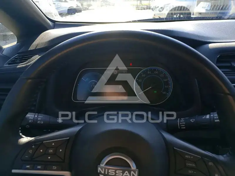 2022 Nissan LEAF