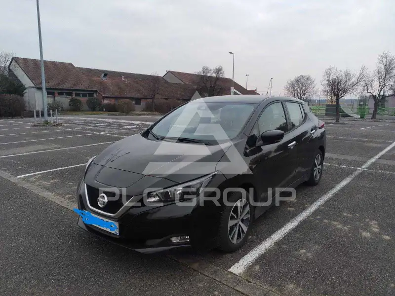 2022 Nissan LEAF