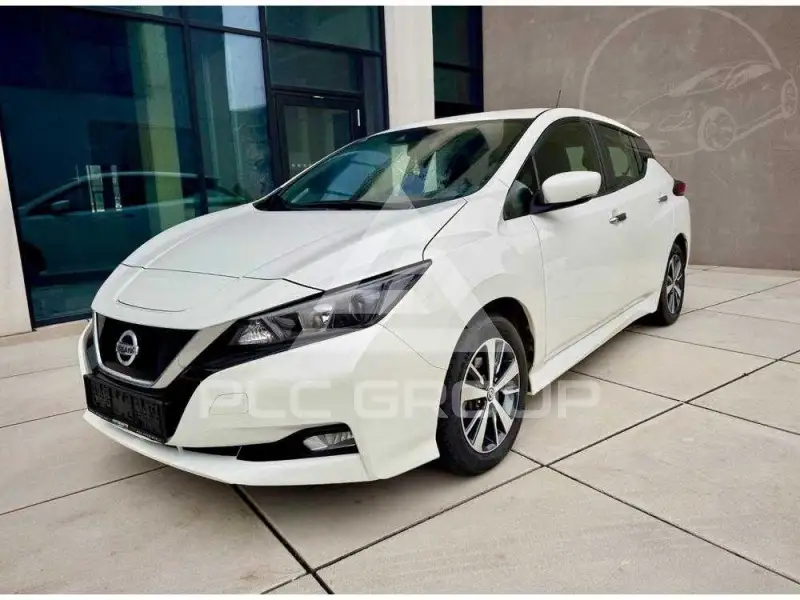 2022 Nissan LEAF