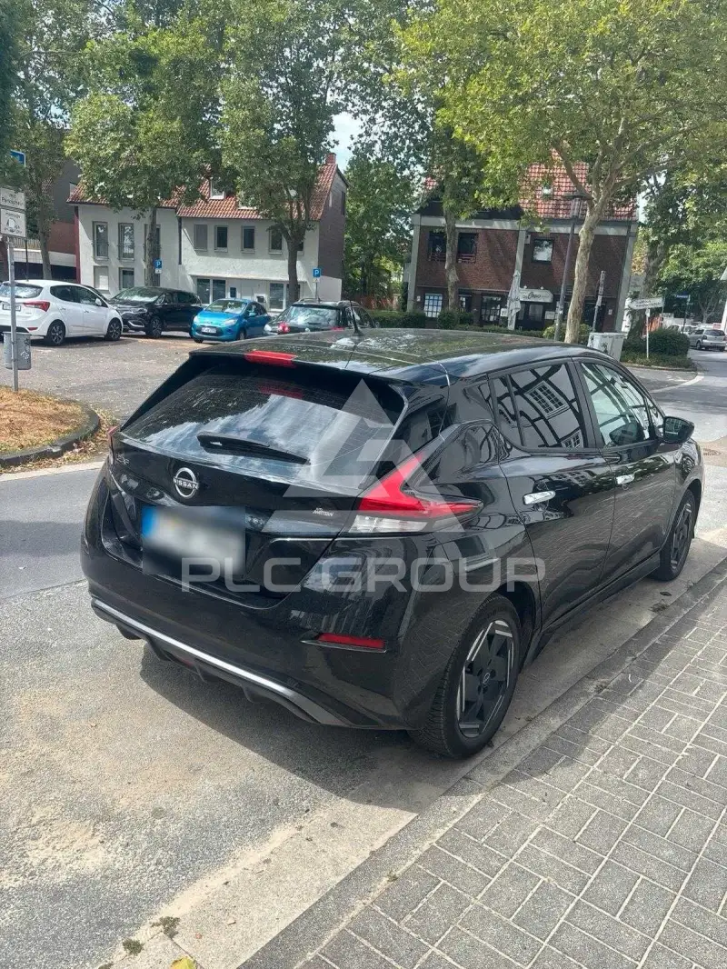 2022 Nissan LEAF