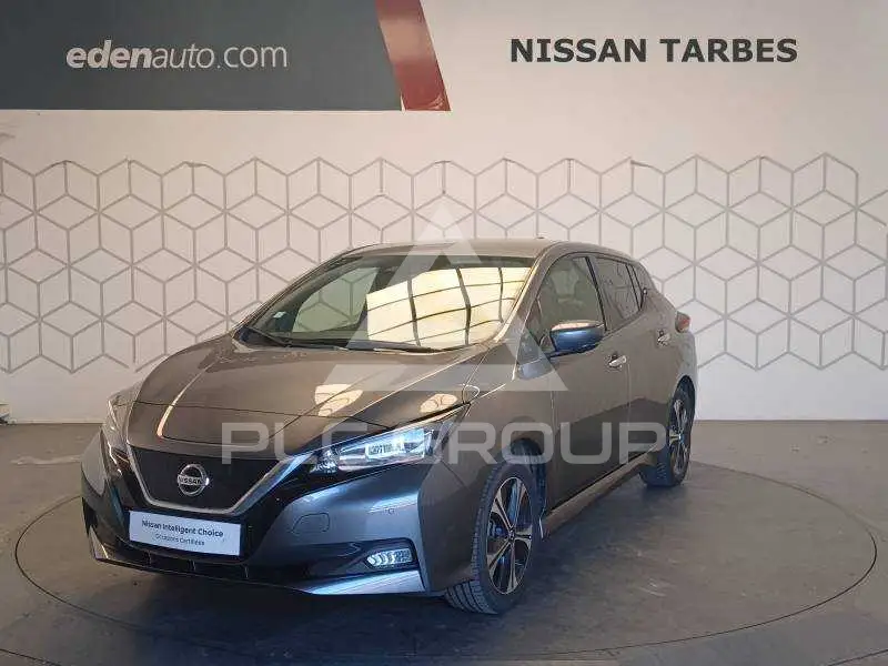2022 Nissan LEAF