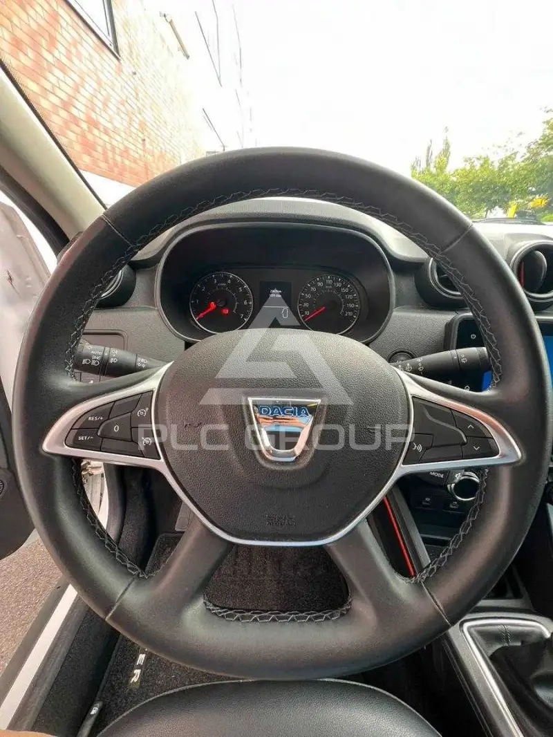 2022 Dacia Duster