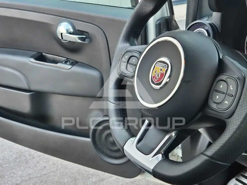 2022 Abarth 595